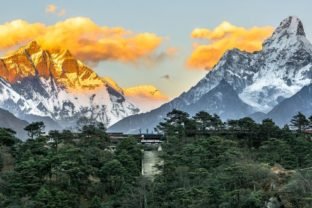 Everest panorama Trek